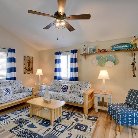 Ocean Isle Apartment With Balcony, 1 Mi To Beach! Ocean Isle Beach Extérieur photo