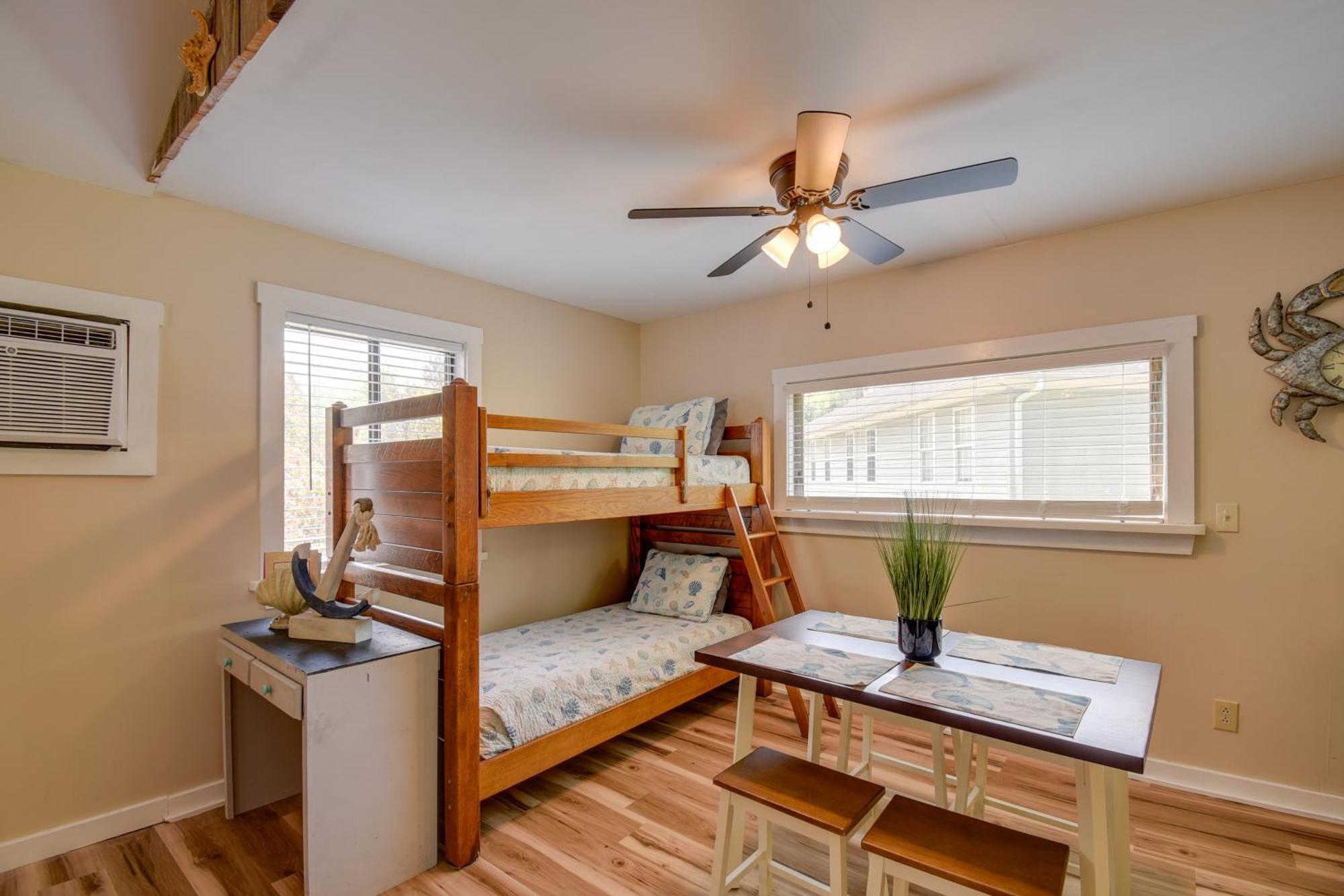 Ocean Isle Apartment With Balcony, 1 Mi To Beach! Ocean Isle Beach Extérieur photo